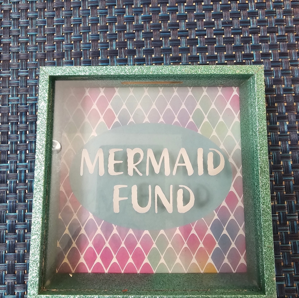 Mermaid Decor - Picture 3 of 8